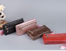 The Mysteries of a Lady’sclutch purse