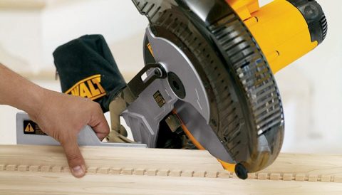 Steps to use Miter Saws